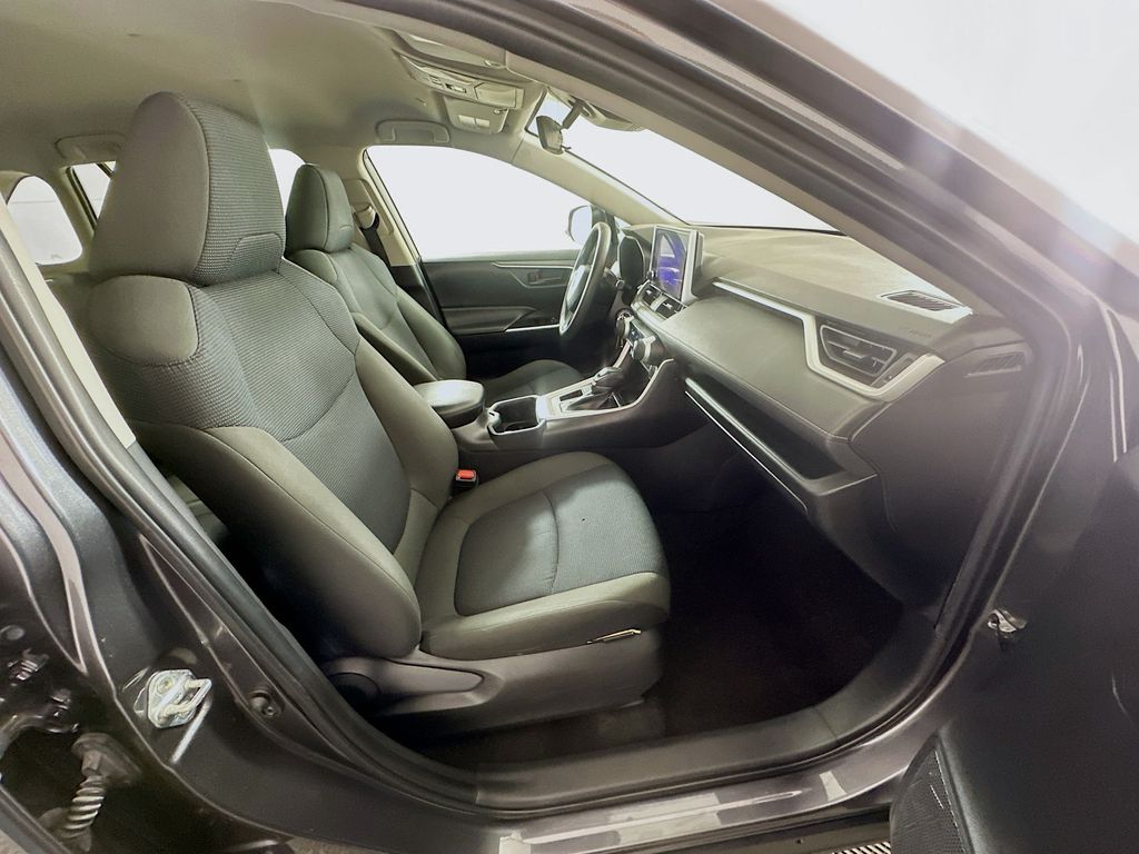 Thumbnail: 2023 Toyota RAV4 - 28