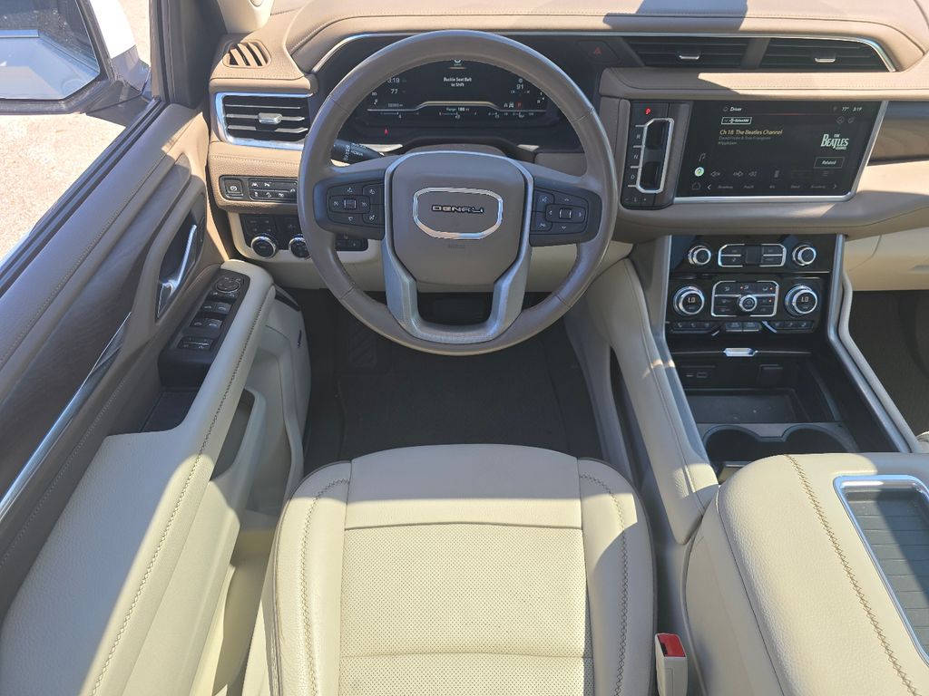 Used 2022 White GMC Denali image 26