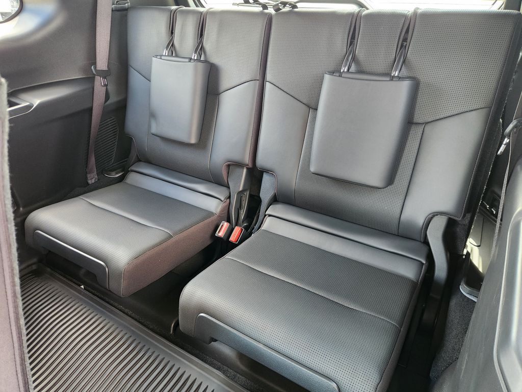 2025 Lexus GX 550 Luxury+ White at Westside Lexus