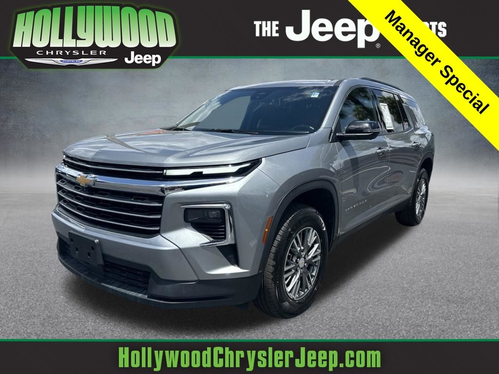 Sterling Gray Metallic 2024 Chevrolet Traverse SUV / Crossover Four-Wheel Drive 8-Speed Automatic