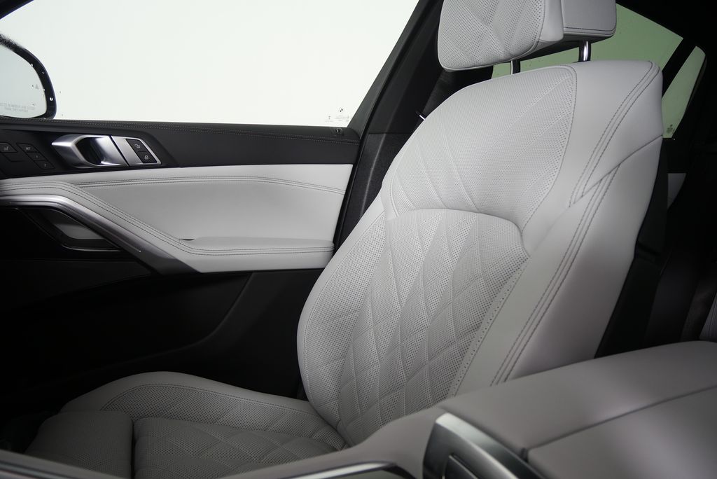 Thumbnail: 2026 BMW X6 - 23