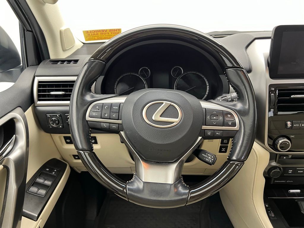 Thumbnail: 2022 Lexus GX - 18