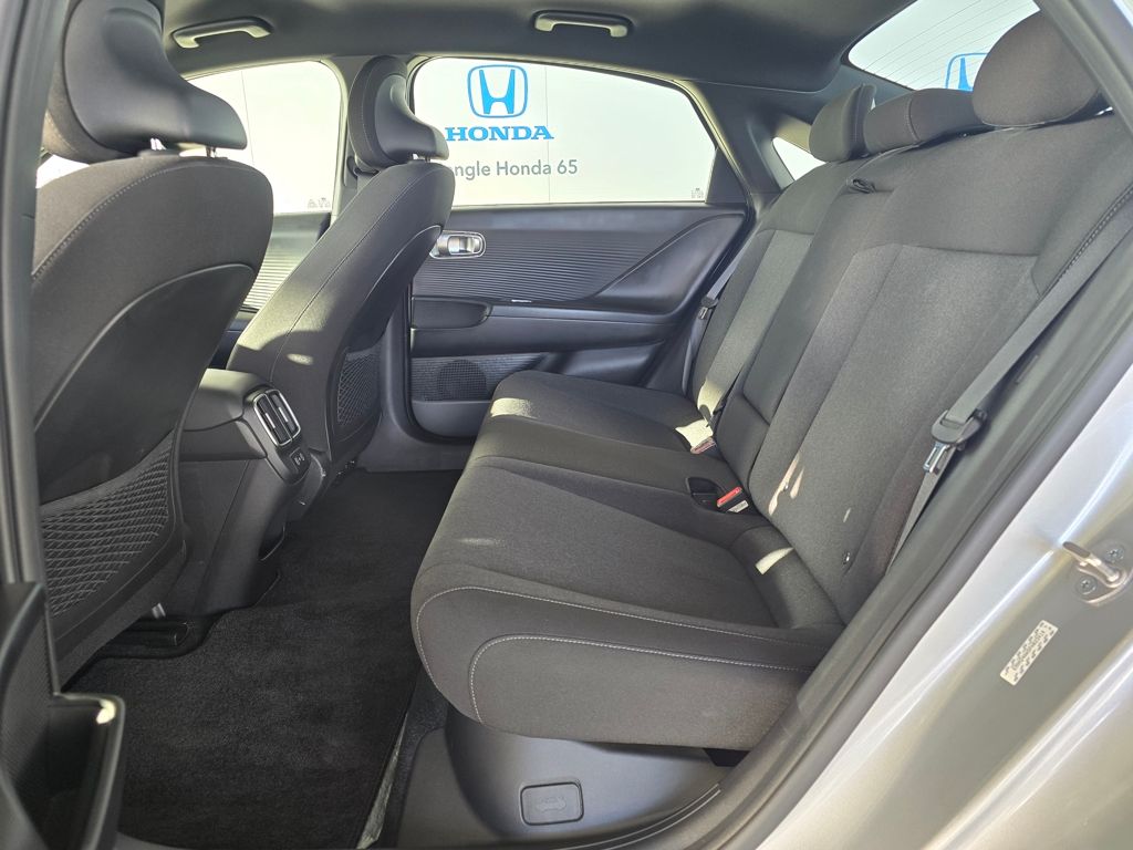 Thumbnail: 2023 Hyundai Ioniq 6 - 14