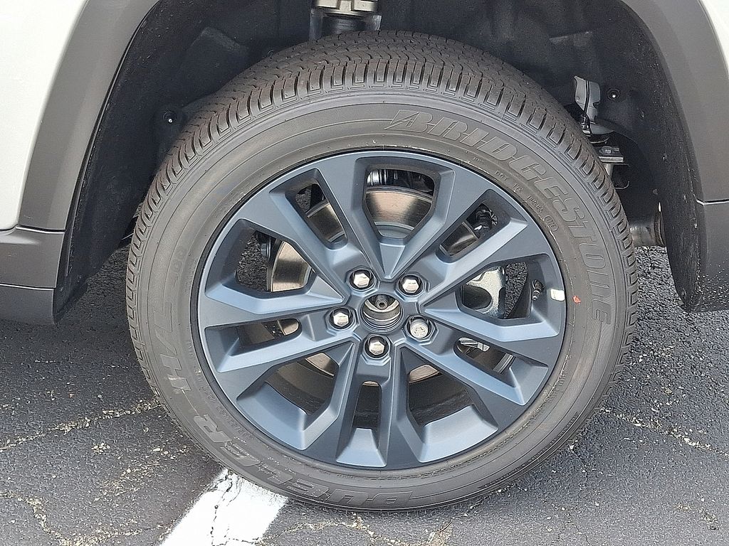 New 2026 Jeep Grand Cherokee L SUV