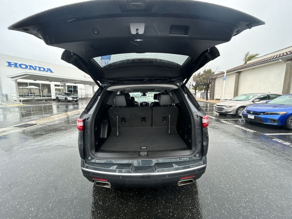 Thumbnail: 2020 Chevrolet Traverse - 24