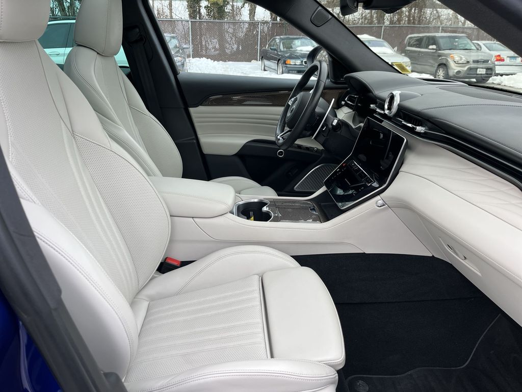 Thumbnail: 2023 Maserati Grecale - 26