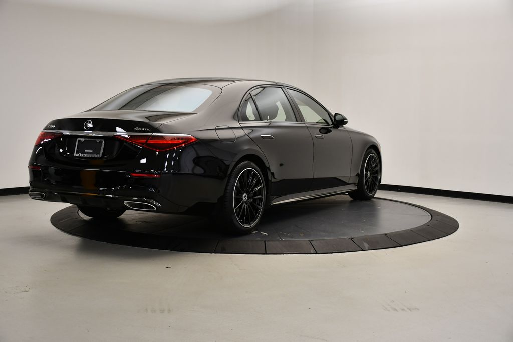Thumbnail: 2025 Mercedes-Benz S-Class - 5