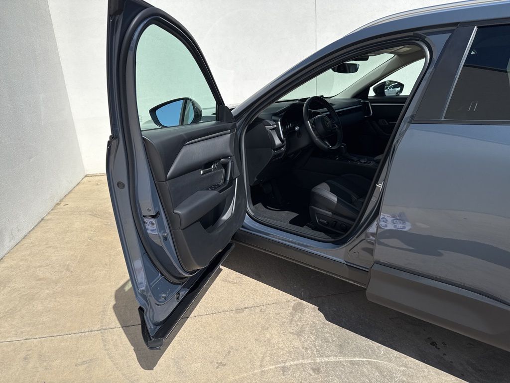 Used Car 2025 Mazda Cx-50 Hybrid  Preferred For Sale Under $35,000 In Georgetown, Texas