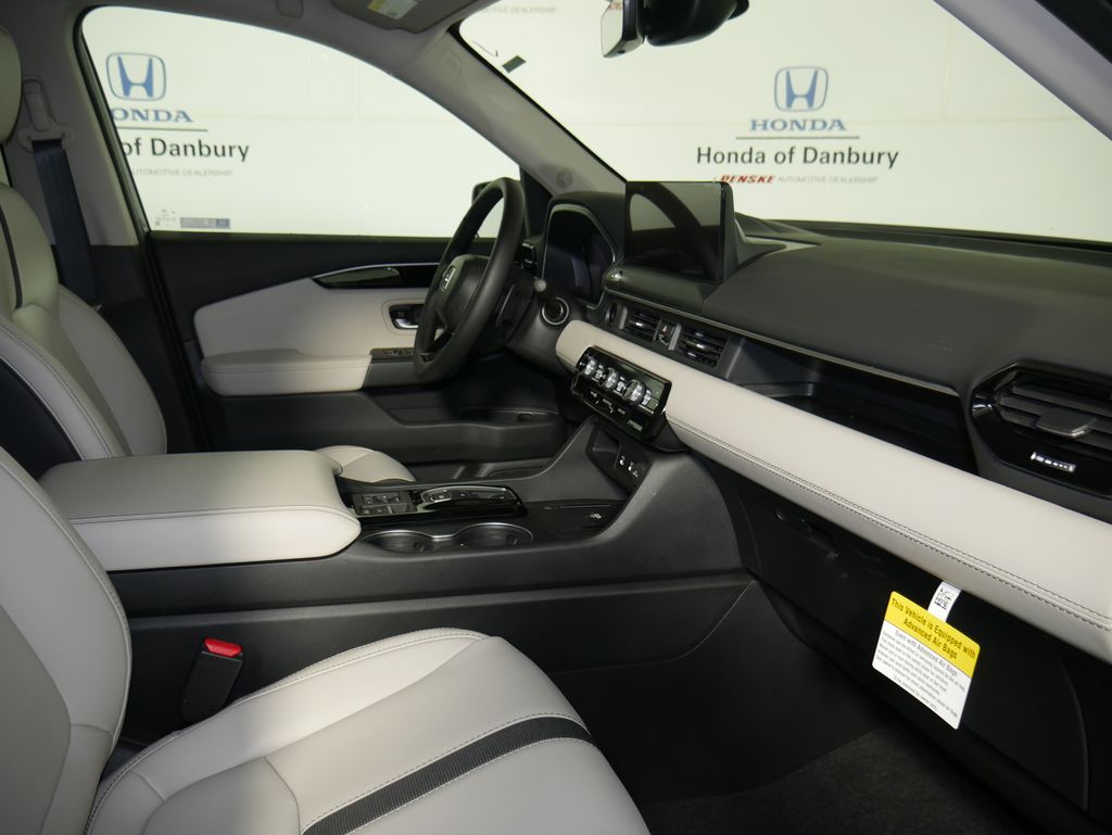 Thumbnail: 2026 Honda Pilot - 6