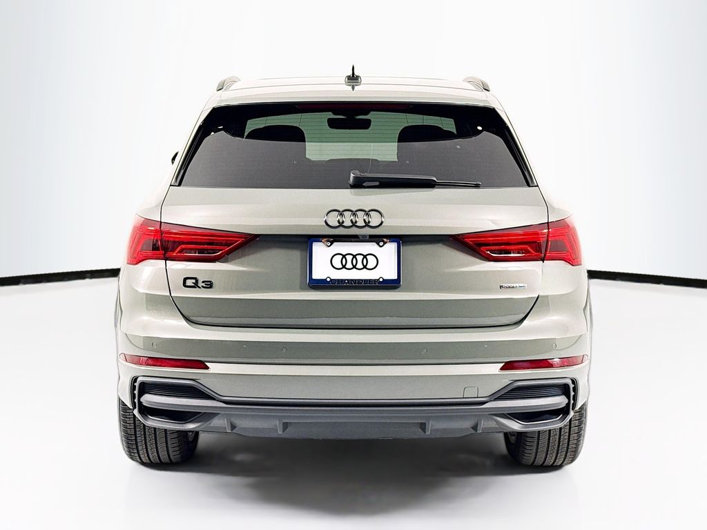 Thumbnail: 2025 Audi Q3 - 6