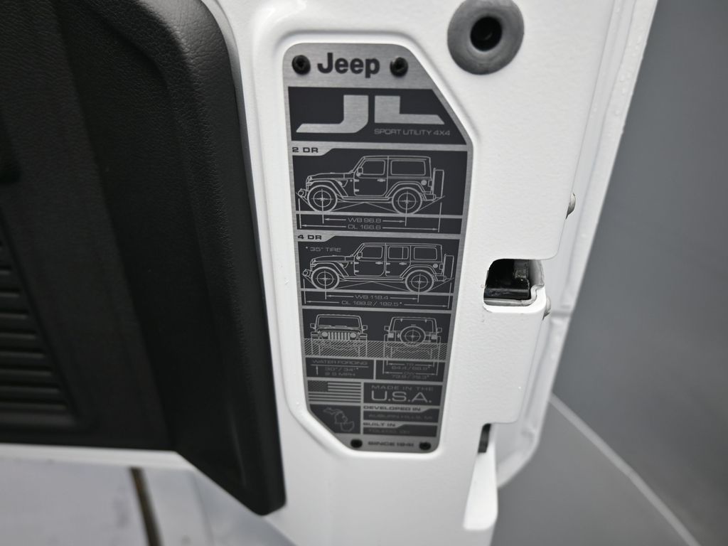 New 2025 Bright White Clearcoat Jeep Sahara image 36
