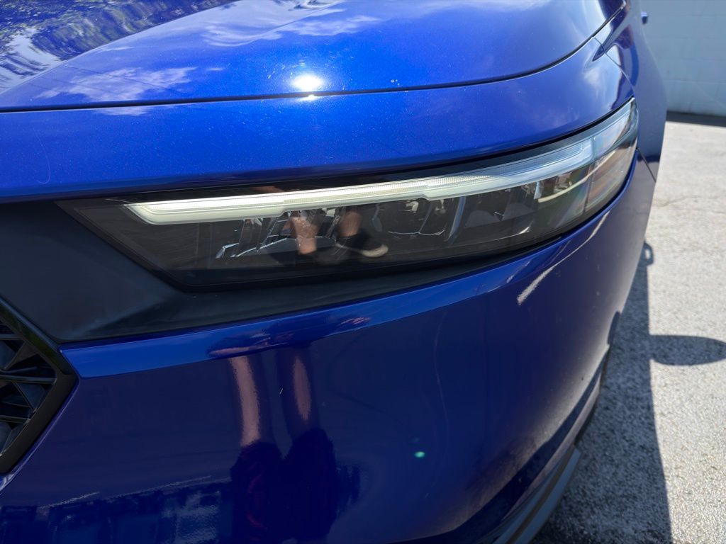 Thumbnail: 2023 Honda Accord - 9