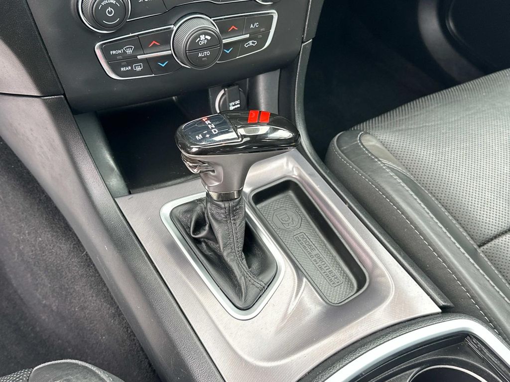 Thumbnail: 2019 Dodge Charger - 12