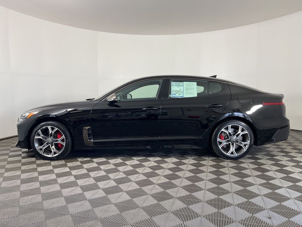 Used 2018 Black Kia GT image 9