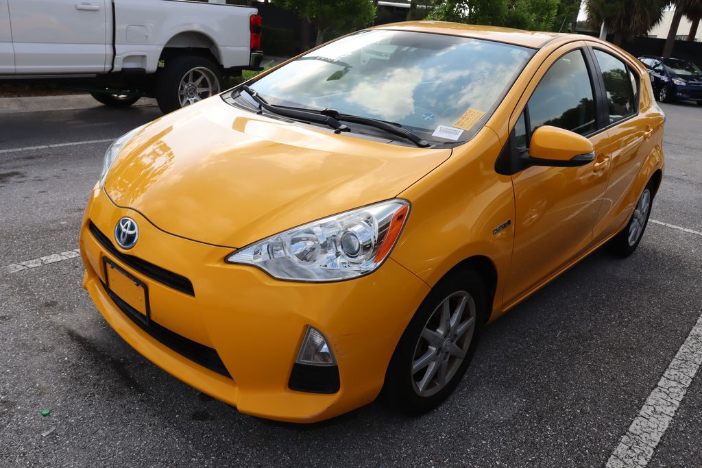 2014 Toyota Prius c Three 2
