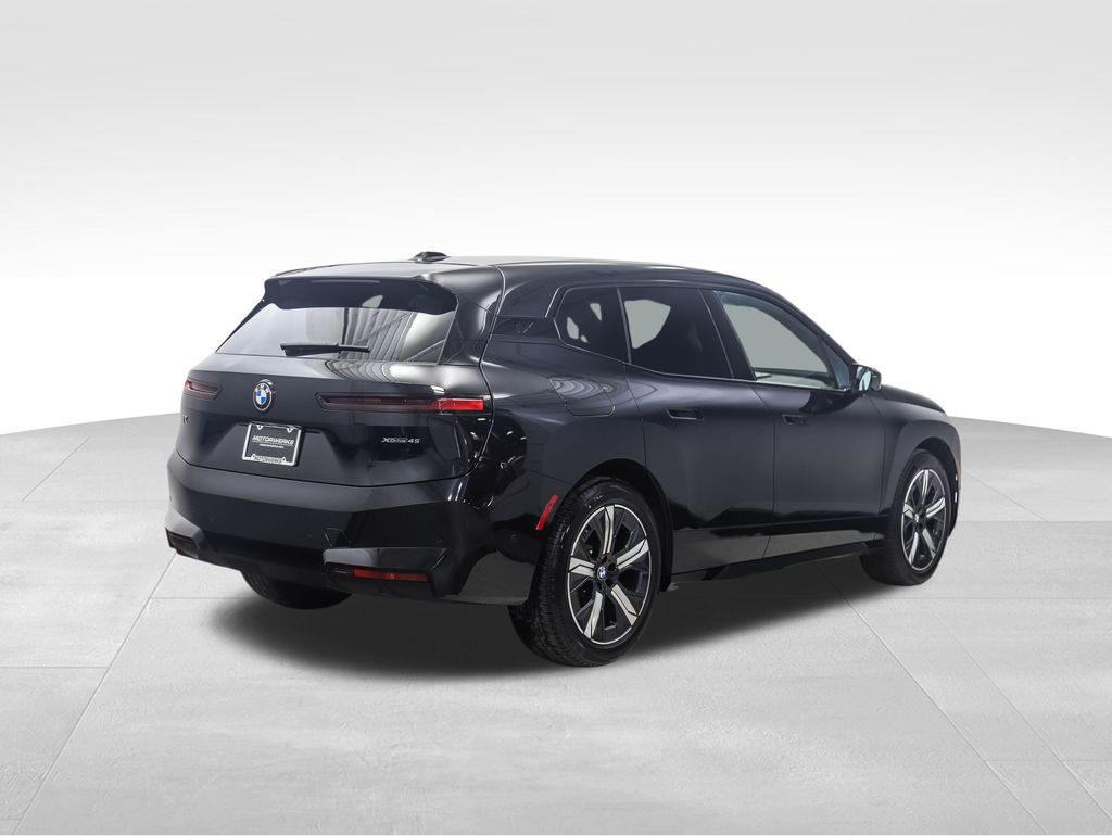 Thumbnail: 2026 BMW iX - 5