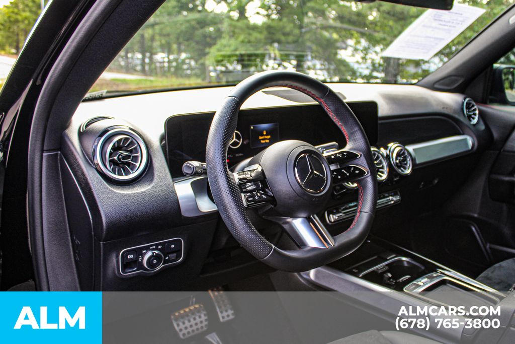 Used 2024 Black Mercedes-Benz GLB 250 image 22