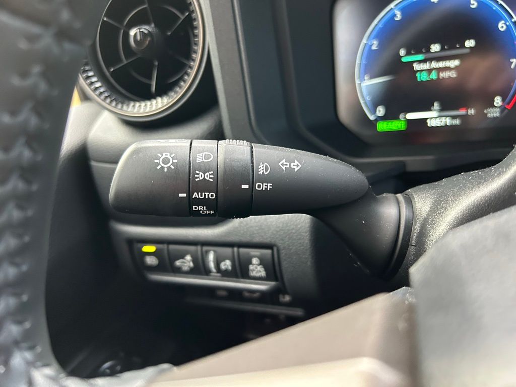 Thumbnail: 2025 Toyota Land Cruiser - 21