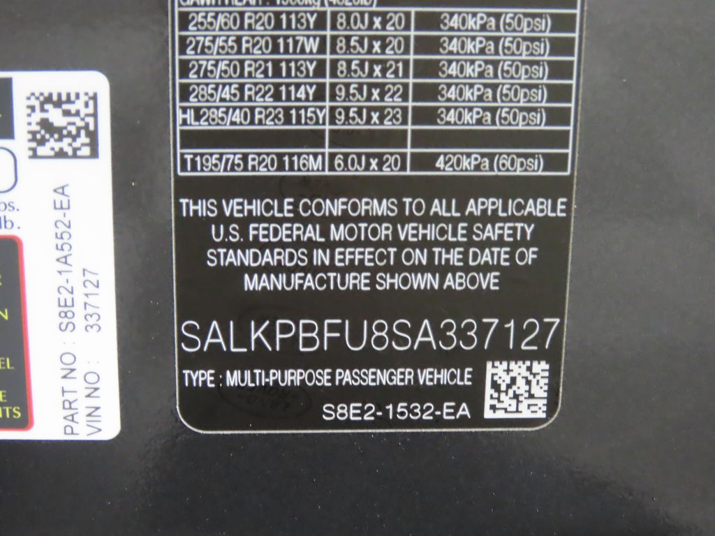 Thumbnail: 2025 Land Rover Range Rover - 32