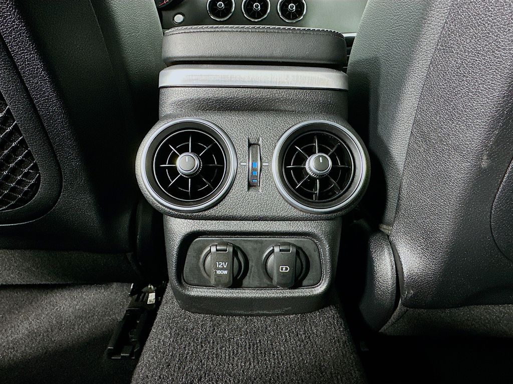 Thumbnail: 2021 Kia Stinger - 25