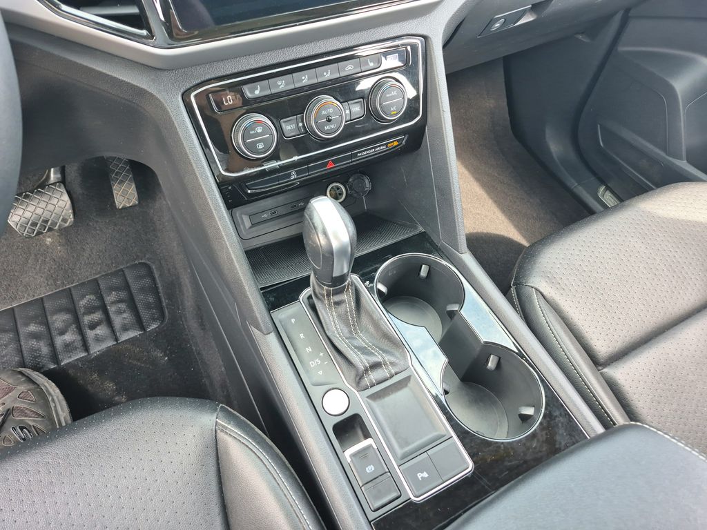 2022 Volkswagen Atlas 3.6L V6 SE w/Technology Red at DeMontrond Auto Country
