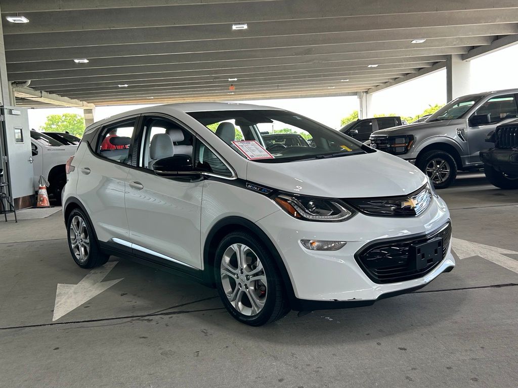 Used 2020 Summit White Chevrolet LT image 7