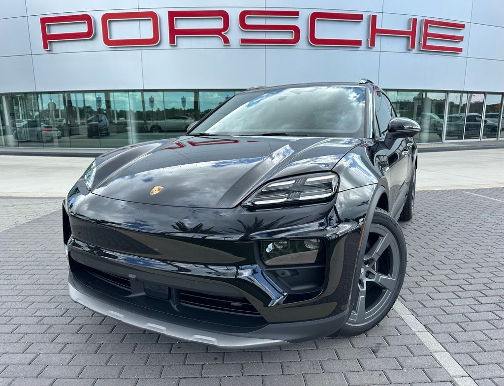 Thumbnail: 2026 Porsche Macan - 1