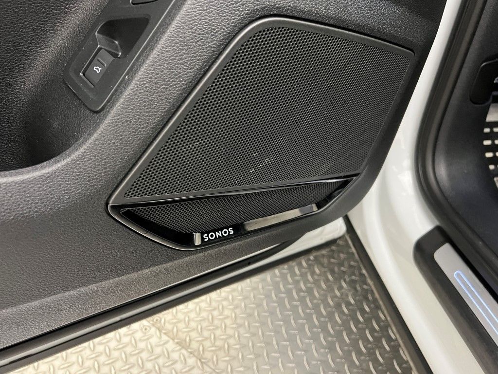 Thumbnail: 2023 Audi Q3 - 31