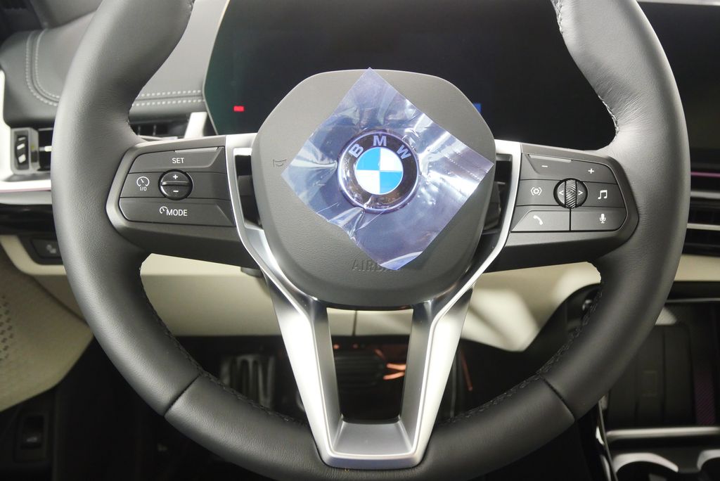 Thumbnail: 2026 BMW X1 - 20