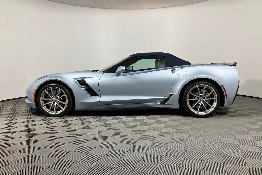 2017 Chevrolet Corvette Grand Sport w/2LT 2