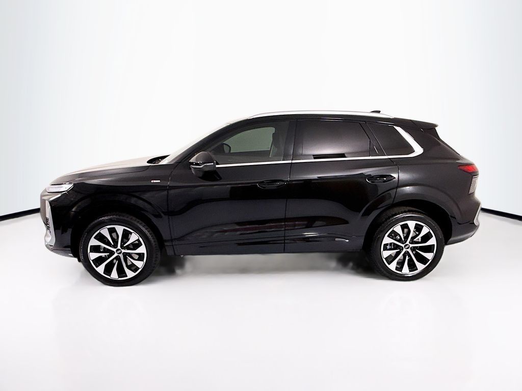 Thumbnail: 2026 Audi Q3 - 8