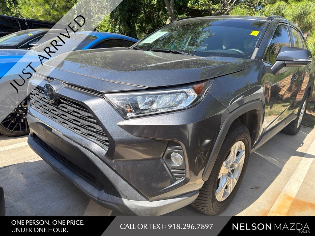 2021 Toyota RAV4 XLE