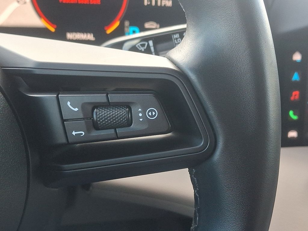 Thumbnail: 2021 Porsche Taycan - 25