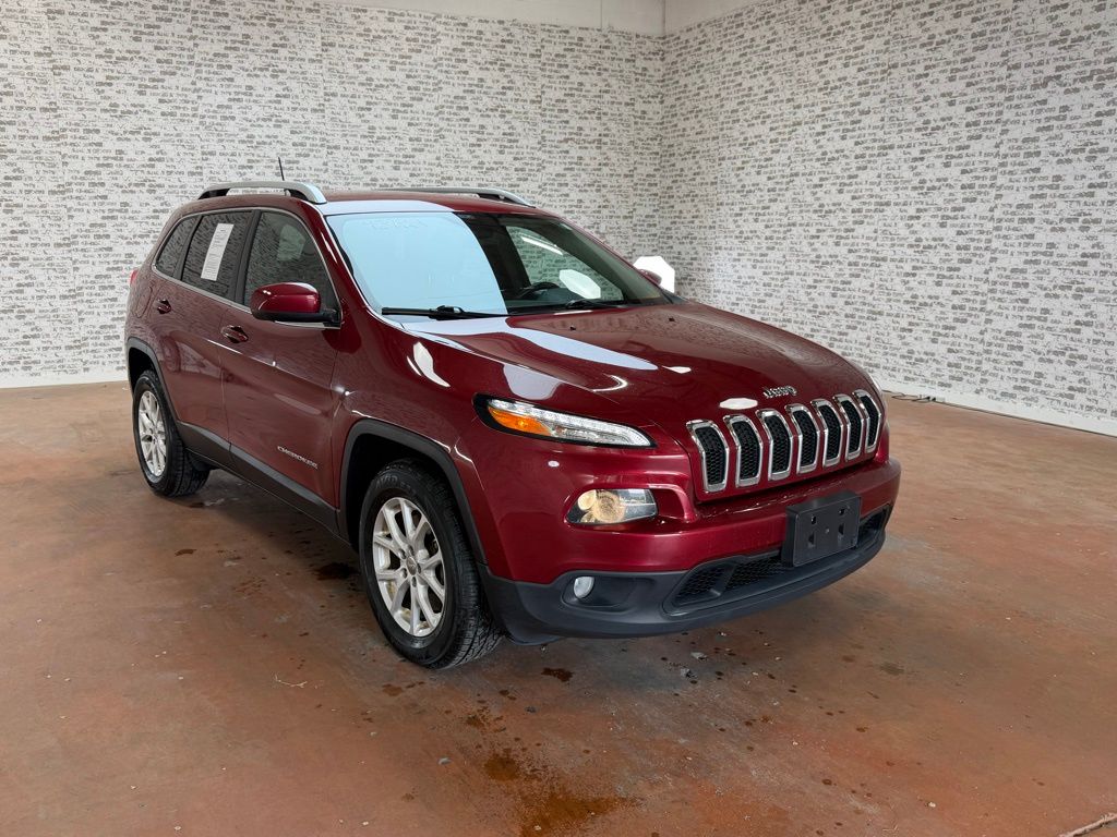 Deep Cherry Red Crystal Pearlcoat 2016 Jeep Cherokee Latitude 4WD SUV / Crossover Four-Wheel Drive 9-Speed Automatic