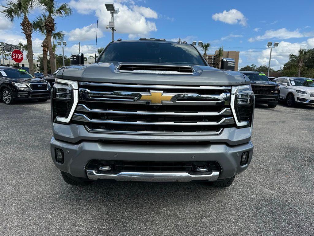 2025 Chevrolet Silverado 2500HD High Country 3