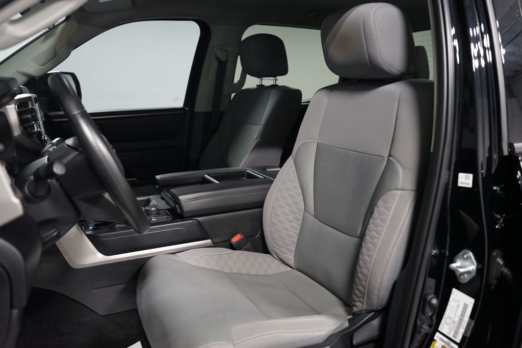 Thumbnail: 2024 Toyota Tundra - 27