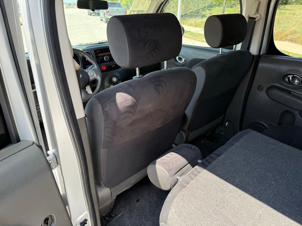 Thumbnail: 2013 Nissan Cube - 23