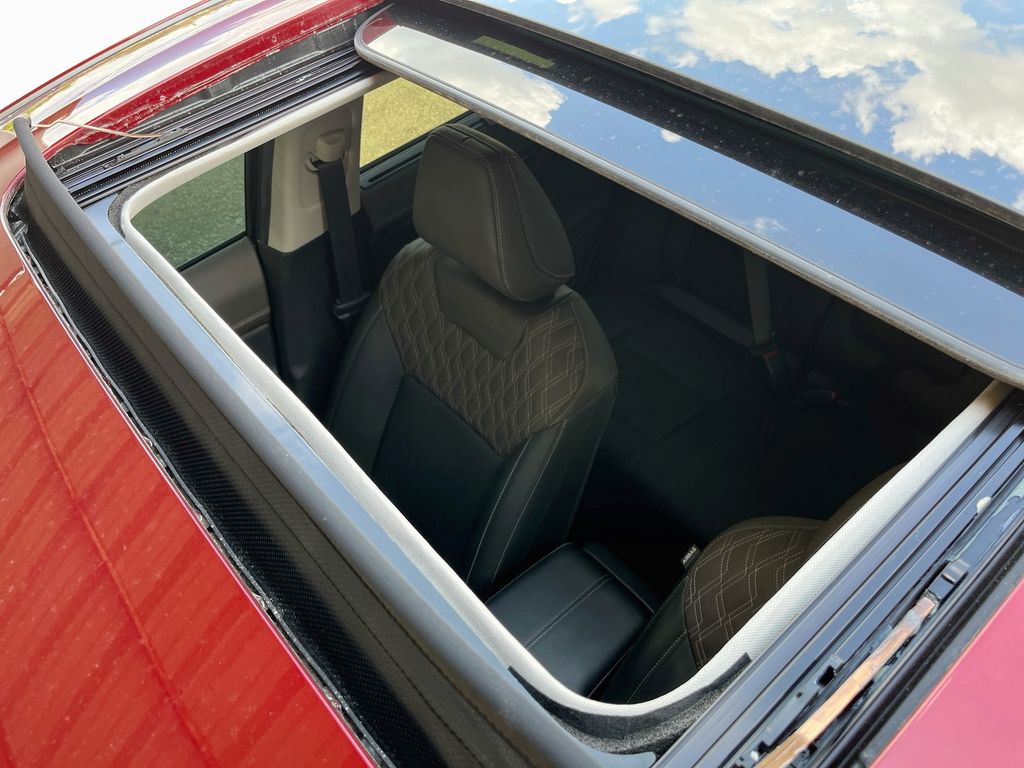 2025 Nissan Murano Platinum Red at South Houston Nissan
