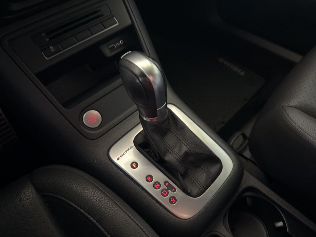 Thumbnail: 2016 Volkswagen Tiguan - 32