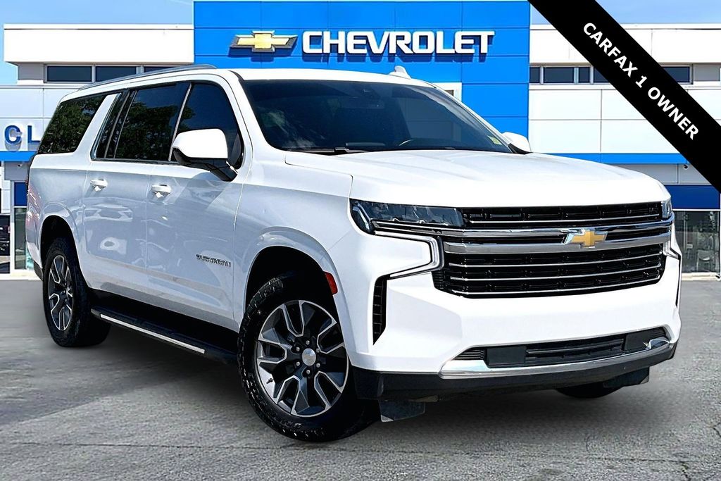 Summit White 2021 Chevrolet Suburban SUV / Crossover Four-Wheel Drive