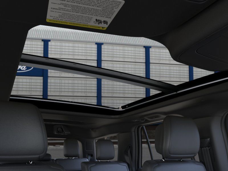 New 2026 White Ford Platinum image 23