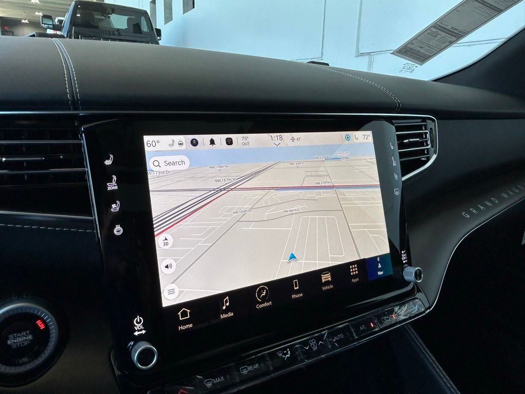 Used 2024 Velvet Red Pearlcoat Jeep Base image 9