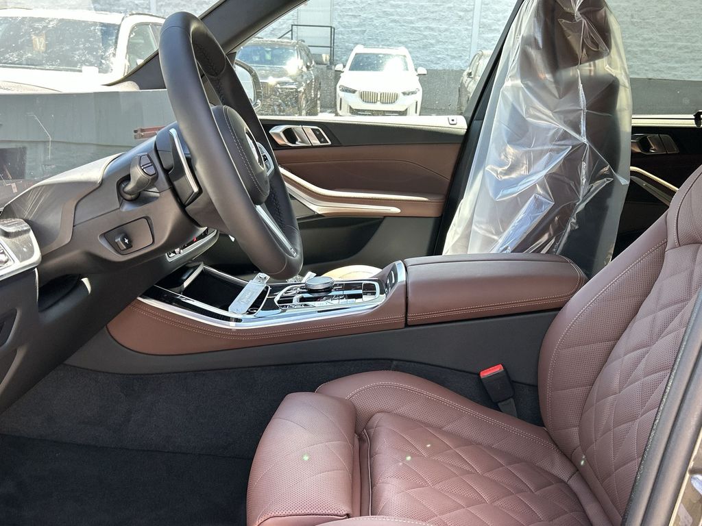 Thumbnail: 2026 BMW X5 - 12