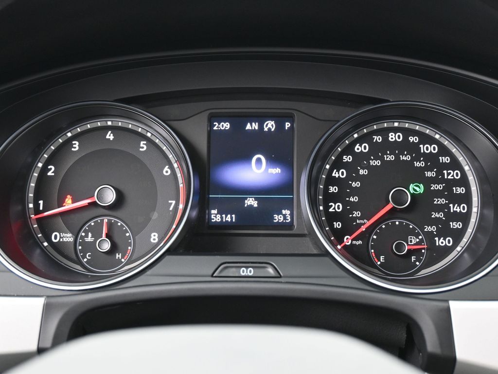 Used 2021 Gray Volkswagen 3.6L V6 SE w/Technology image 26