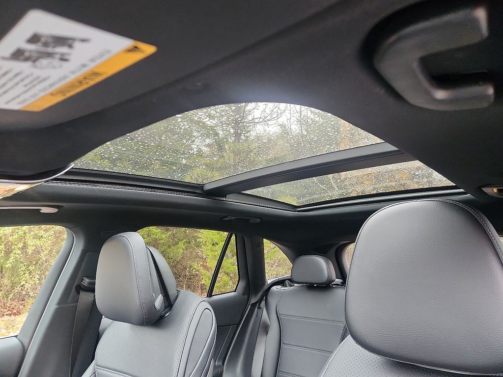 Thumbnail: 2025 Mercedes-Benz GLC - 14