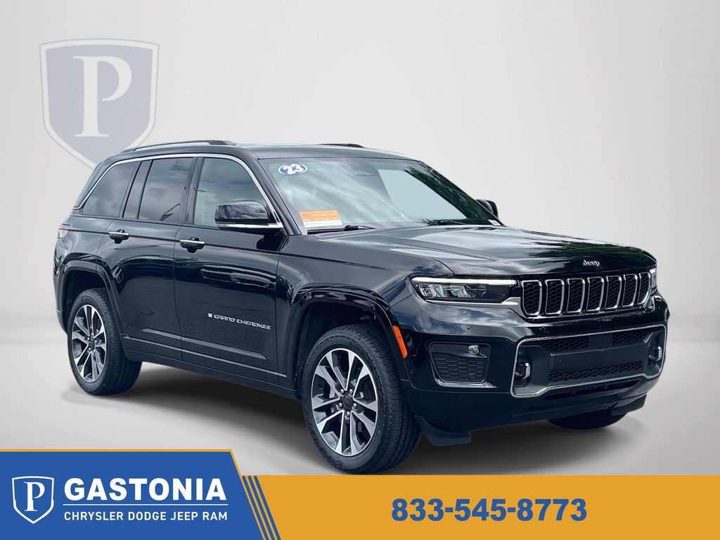 Diamond Black Crystal Pearlcoat 2023 Jeep Grand Cherokee SUV / Crossover Four-Wheel Drive 8-Speed Automatic