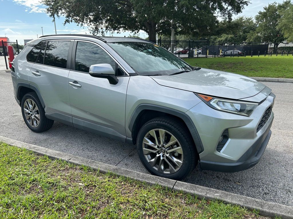 Thumbnail: 2019 Toyota RAV4 - 7