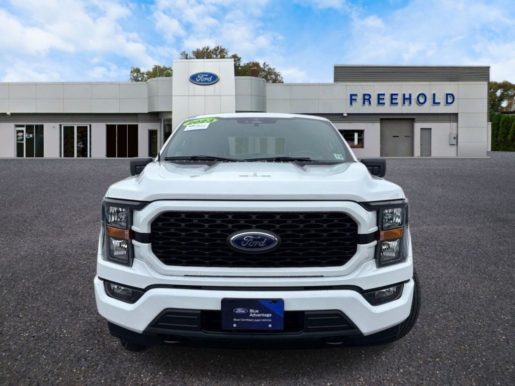 View vehicle photo 3