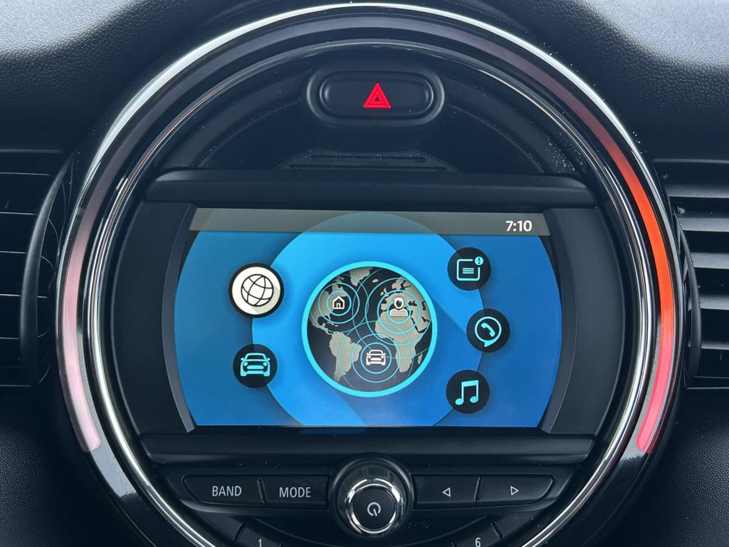 Thumbnail: 2019 MINI Cooper - 21