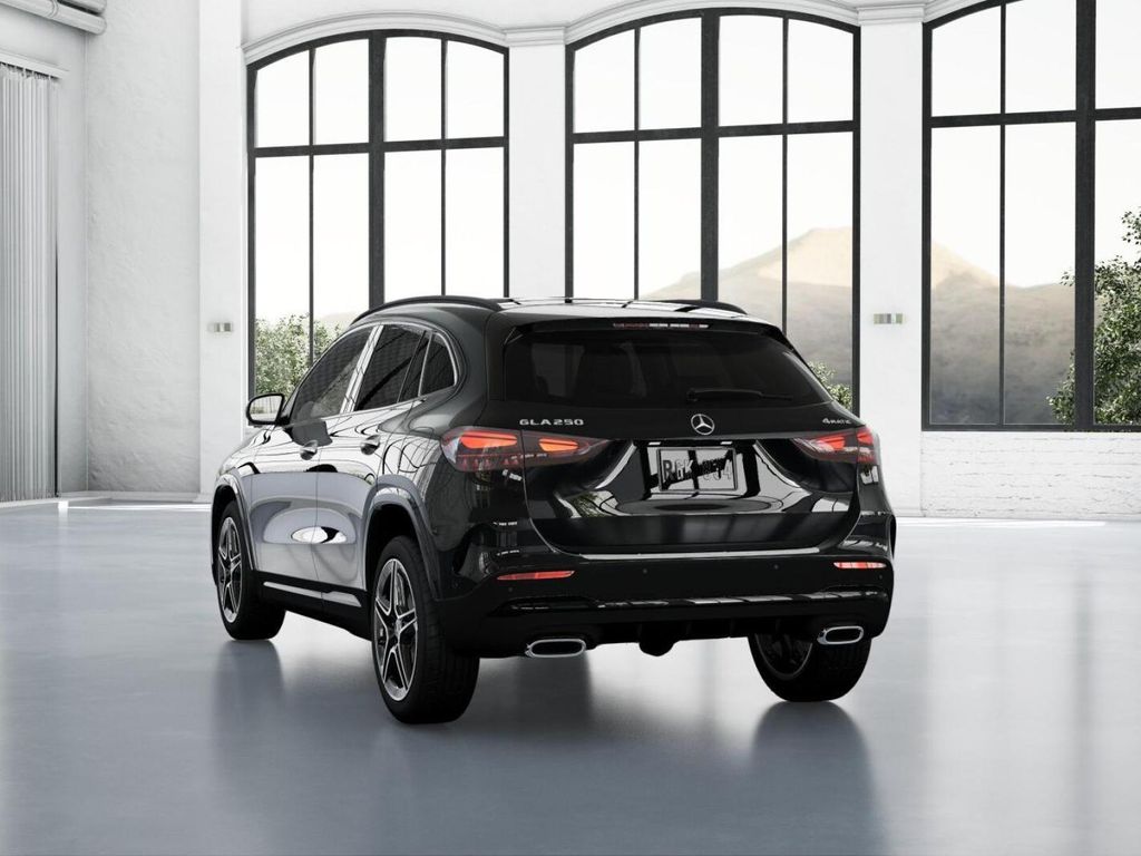Thumbnail: 2026 Mercedes-Benz GLA - 27